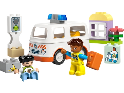 LEGO Ambulance met chauffeur (10447)