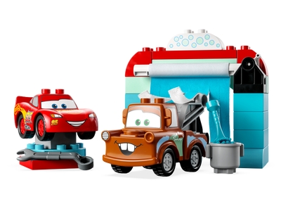 LEGO Lightning McQueen &amp; Mater's Car Wash Fun (10996)