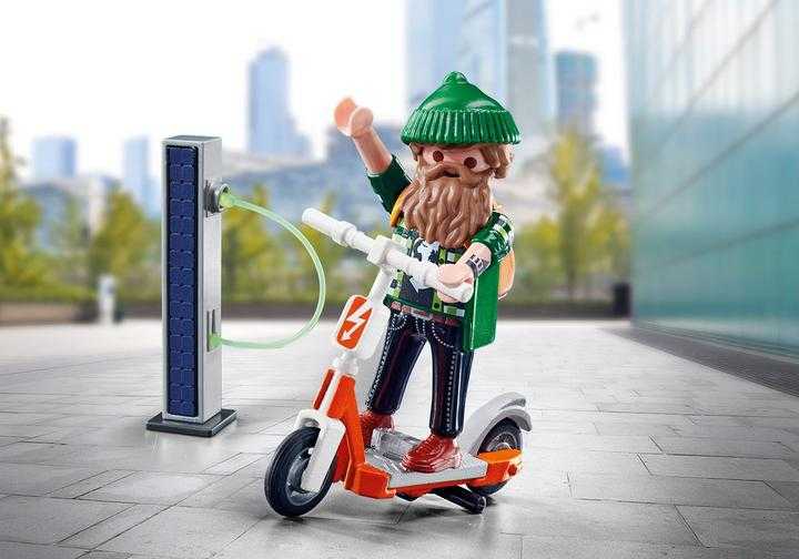 PLAYMOBIL Hipster met e-scooter (70873)
